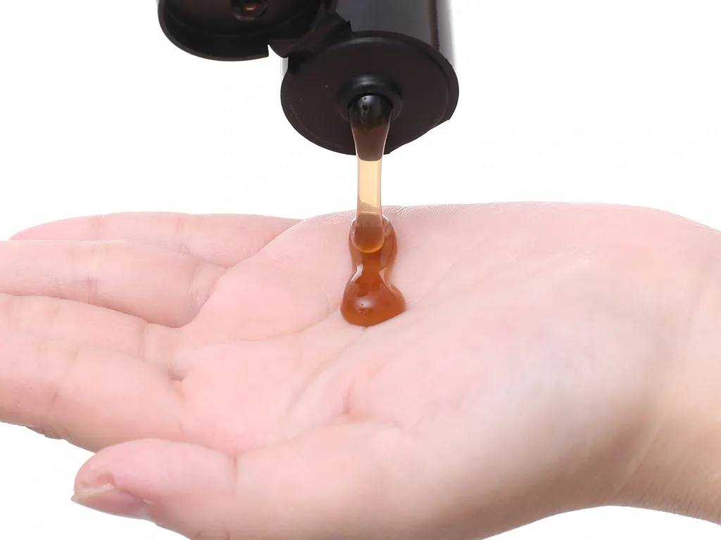 Dầu Gội Bồ Kết Thorakao 750ml hỗ trợ làm sạch tóc và da đầu 3 Dầu Gội Bồ Kết Thorakao 750ml hỗ trợ làm sạch tóc và da đầu - Ảnh 3