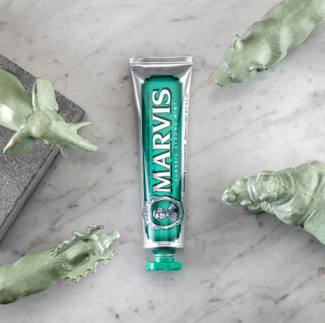 Kem Đánh Răng Marvis Classic Strong Mint 85ml 2 Kem Đánh Răng Marvis Classic Strong Mint 85ml - Ảnh 2