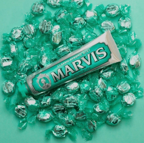 Kem Đánh Răng Marvis Classic Strong Mint 85ml 3 Kem Đánh Răng Marvis Classic Strong Mint 85ml - Ảnh 3