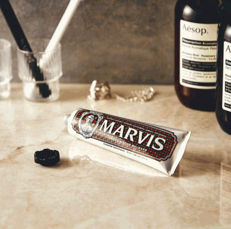 Kem Đánh Răng Marvis Sweet & Sour Rhubarb 75ml 3 Kem Đánh Răng Marvis Sweet & Sour Rhubarb 75ml - Ảnh 3